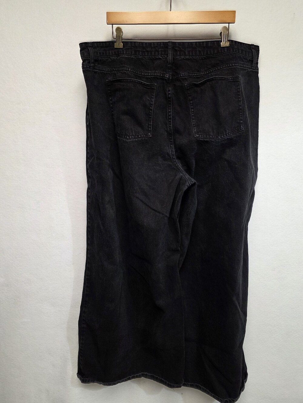 Hot Topic Wing & Star Print Black Wide Leg Jeans Womens Size 22 100% Cotton - Picture 4 of 12